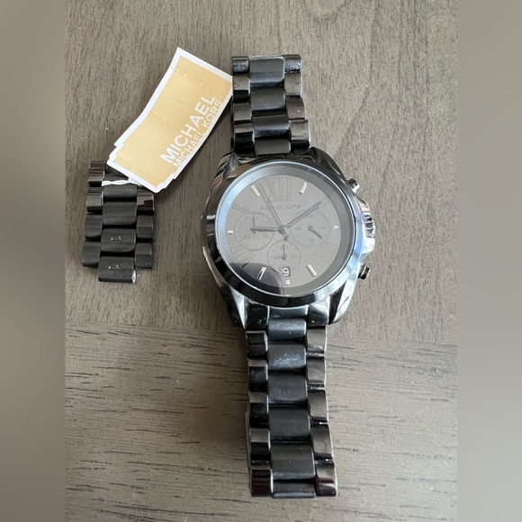 Michael Kors watch - Picture 1 of 1